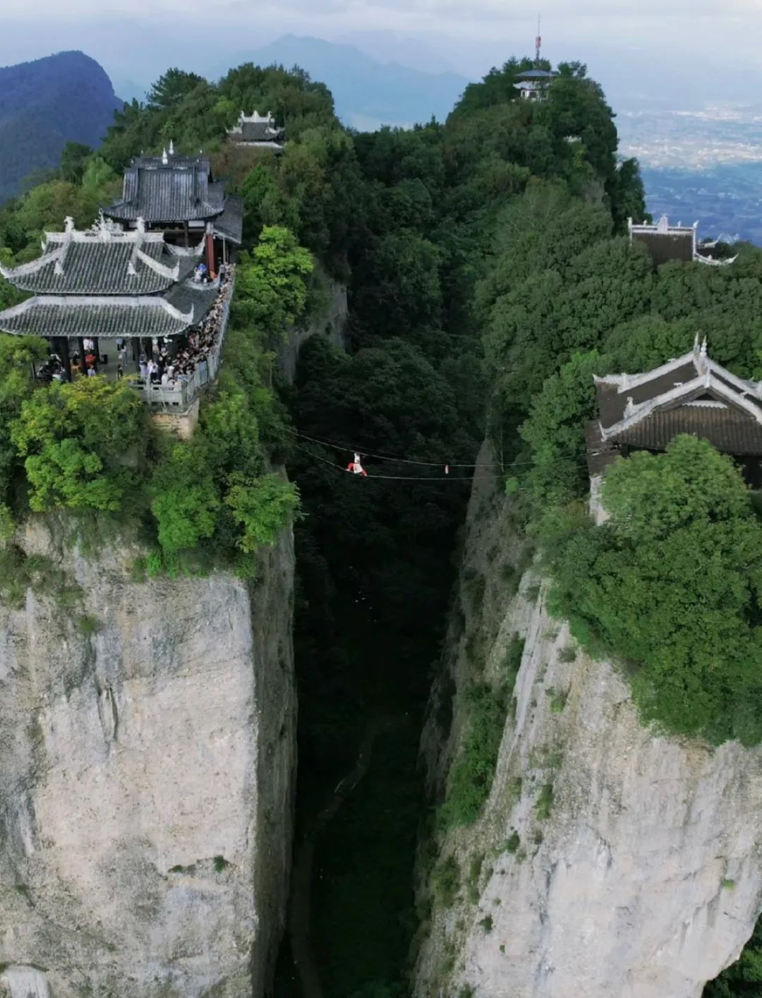 關(guān)于竇圌山景區(qū)游樂項(xiàng)目滑道暑期停運(yùn)的通知！